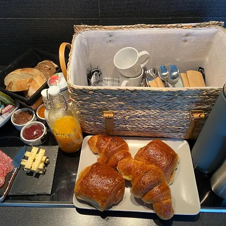 Sweet Dome In Bouillon Noirefontaine