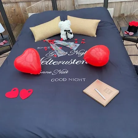 Sweet Dome In Bouillon Роскошный шатер